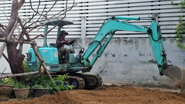 Yanmar B32
